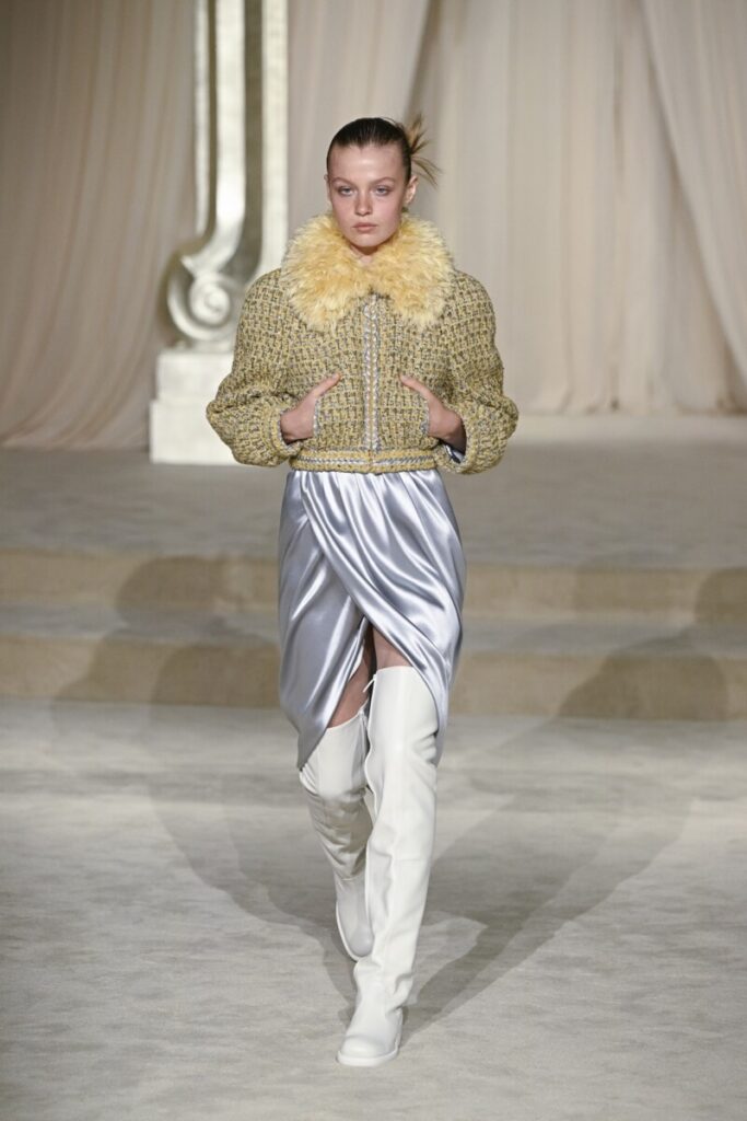 [Cizme la modă pentru toamna-iarna 2025/2026]: albe