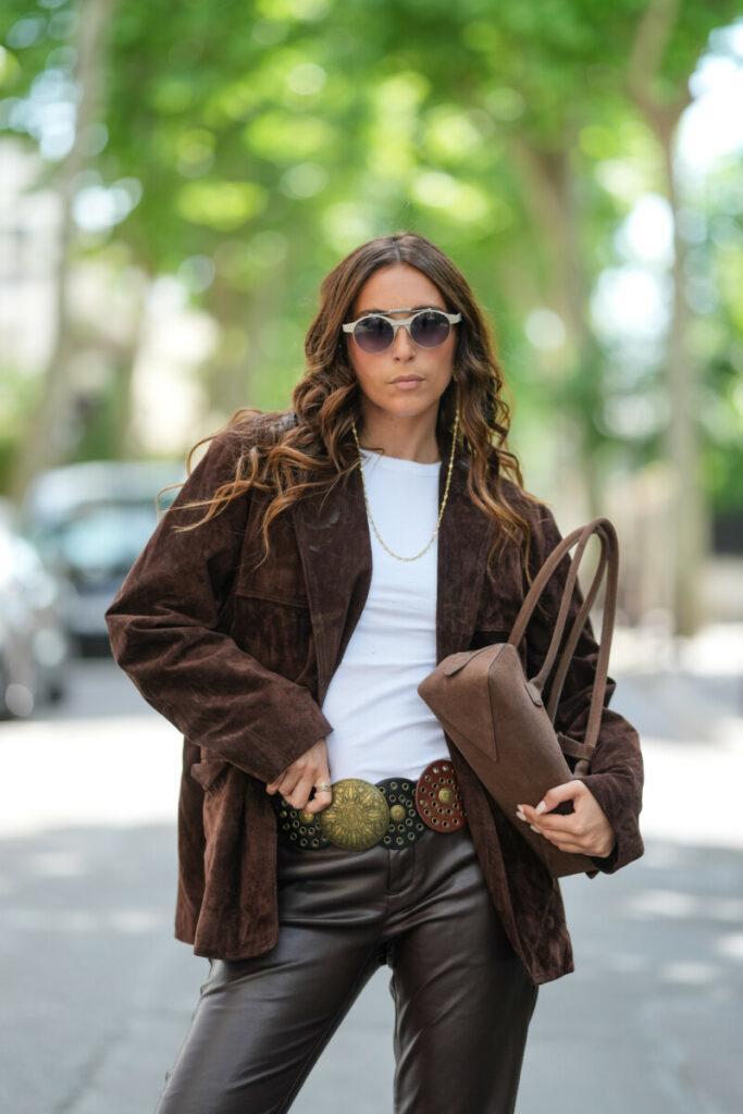 cum să curăți gențile din piele de căprioară