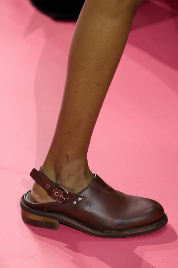 Pantofi la modă pentru primăvara-vara 2026: cu partea superioară moale (stil balerină)