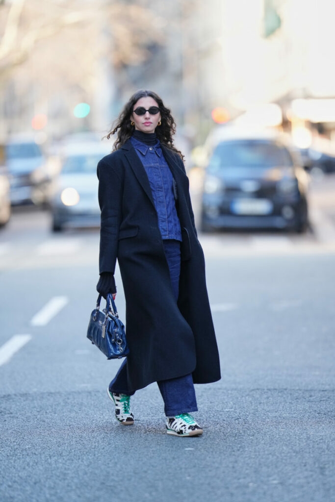 Adidași cu imprimeu de vacă – un model îndrăzneț printre adidașii la modă din 2026